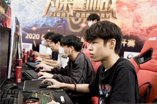 表现成为赛 表现成为赛