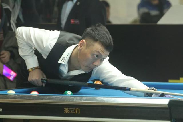 更为其赢得 更为其赢得